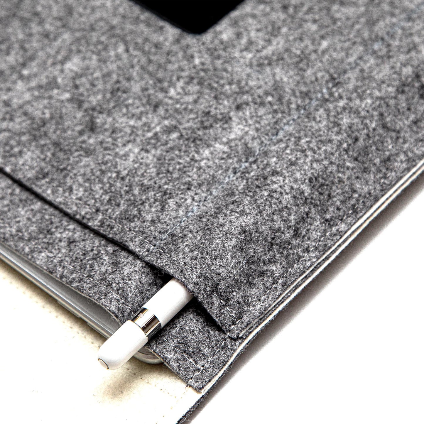 Premium Felt iPad Cover: Ultimate Protection with Accessories Pocket - Grey & Cream